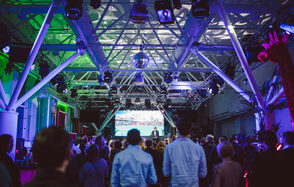 Лофт "МОДУЛЬ" Брутальный лофт с барной стойкой