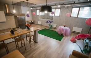 Лофт с кухней