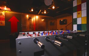 Tesla Lounge Мини-лофт с настольным футболом