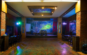 Лофт со сценой 