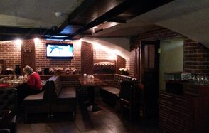 Зал кафе под закрытие