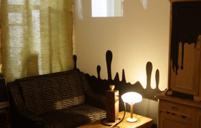 Небольшая уютная площадка с кальянами