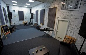 Музыкальная студия Фьюжн Лофт с караоке