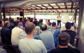 ОЗЕРО ЛАЗУРНОЕ Большая площадка с шатром на природе