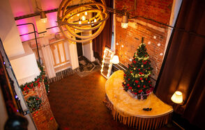 Лофт Аил Трёхуровневый кирпичный лофт