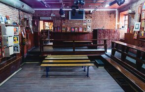 Лофт со сценой для концертов и вечеринок