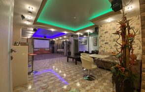 Лофт-пространство с живыми хамелеонами