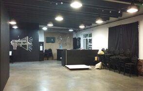 Лофт со сценой