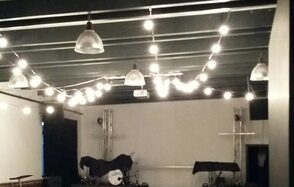 Лофт со сценой