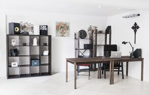 Зал для презентаций с гримерками