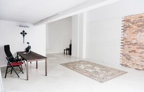 Зал для презентаций с гримерками