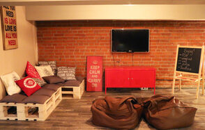 The Loft Club Лофт: 2 этажа, сцена, танцпол