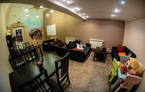 Кафе Музея Гараж Зал с аквариумом для небольшой компании