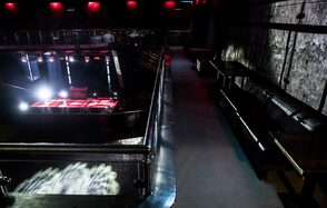 RED PUB Пространство клуба со сценой