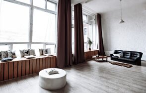 Вечеринка на бывшем заводе 120 м²