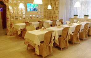 Red Stars Hotel Банкетный зал с летней верандой