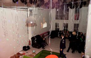 Лофт для вечеринок с балконом