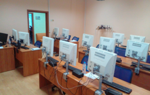 Тренер-ИТ. Большой учебный класс с компьютерами