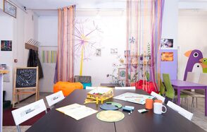 Арт-площадка со сценой