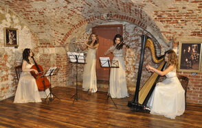 Культурный центр Хитровка Лофт в красном кирпиче со сводами