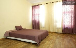 Двухкомнатная квартира в центре Санкт-Петербурга