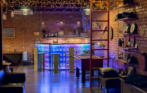 Лофт Банка. Двухуровневый лофт со сценой