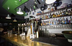 Лофт-бар в британском стиле 