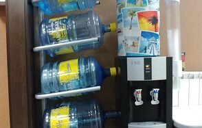 Яркий зал для танцев и вечеринок