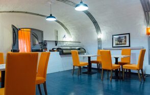 кафе "Я Дома" Лофт со сводчатым потолком