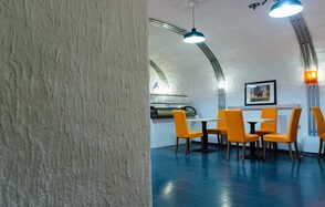 кафе "Я Дома" Лофт со сводчатым потолком