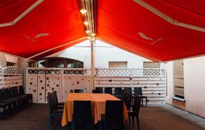 кафе "Я Дома" Зал в шведском стиле 