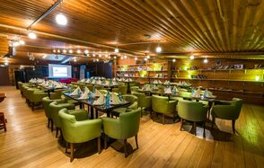 Концертный зал в стиле лофт