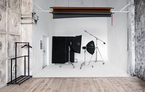 Qweex Campus Лофт-зал с большим окном на Электрозаводской