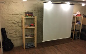 антикафе Эксперт Мини-лофт с большим экраном