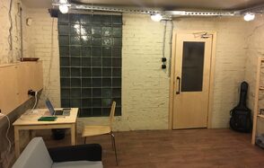 антикафе Эксперт Мини-лофт с большим экраном