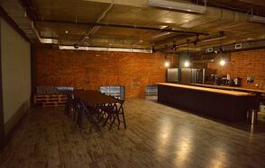 Дизайнерский лофт с кухней