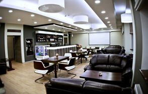 Дядя. Кухня и бар