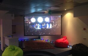 Стильный лофт для приятных компаний