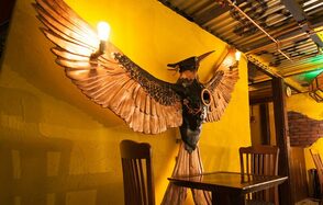 Tesla Lounge Двухэтажный бар под закрытие