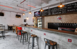 Крафтовый бар в центре Петербурга