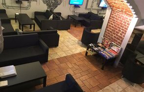 Лаундж-зона для вечеринок и трансляций