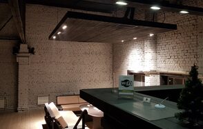 Белый лофт для шумных вечеринок