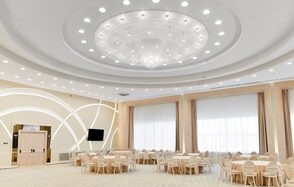 Современный банкетный зал