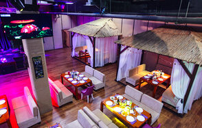 Мореми. Караоке-ресторан под закрытие