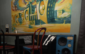 Атмосферный бар в центре города