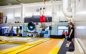 Батутный зал для вечеринок и праздников