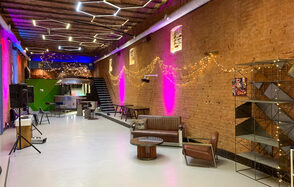 Loft for Friends. Авторский лофт с верандой 