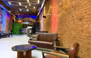 Loft for Friends. Авторский лофт с верандой 