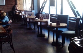 Необычное пространство в байкерской тематике