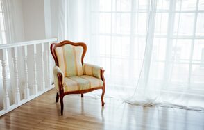 Like Studio Дизайнерская комната в светлых тонах